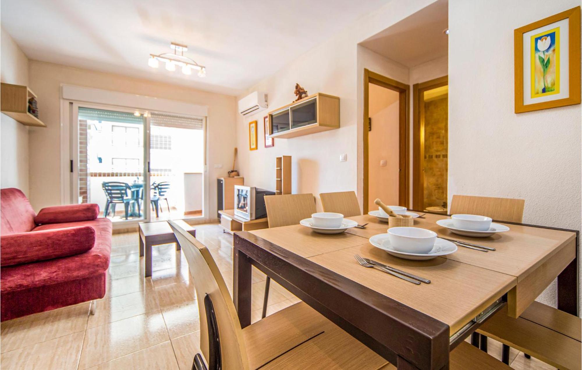 2 Bedroom Lovely Apartment In Oropesa Del Mar Ngoại thất bức ảnh